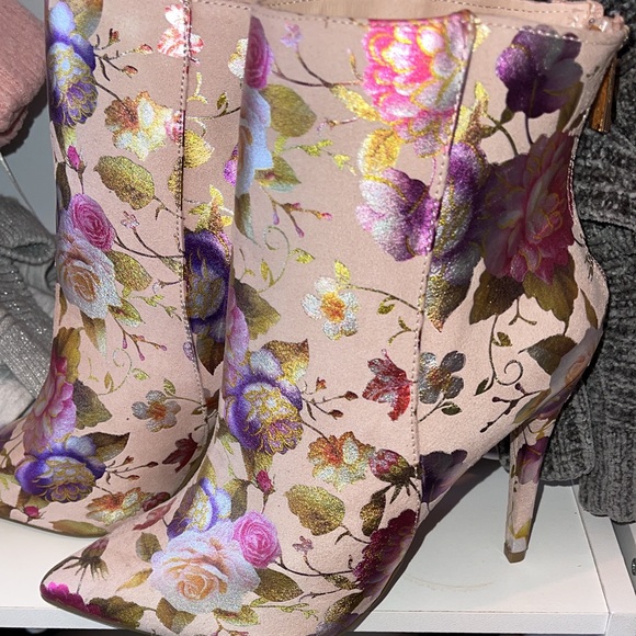 Brand new bottiea👏🏻 👠 never worn - Picture 1 of 1